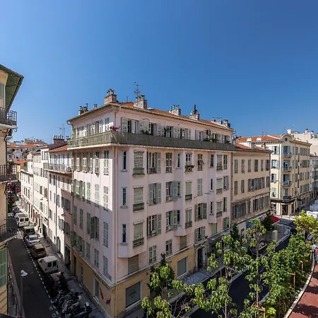 Duplex Carre D'or